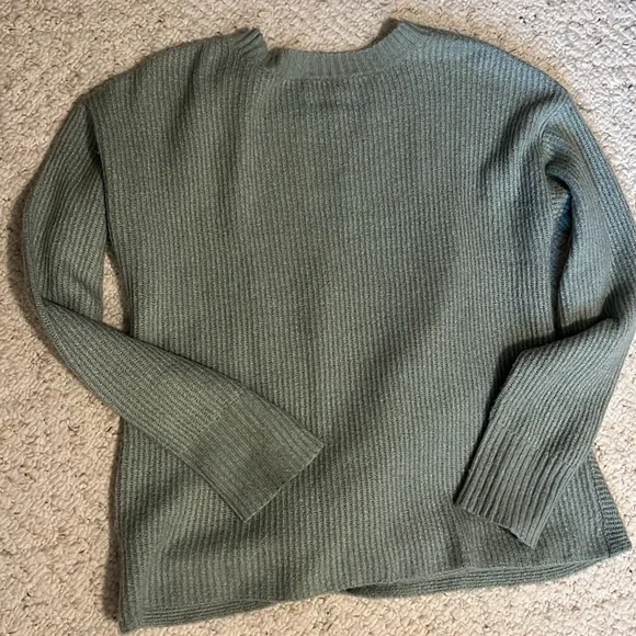 Aerie OFFLINE mint/light green sweater, large, super soft EUC - Picture 4 of 9